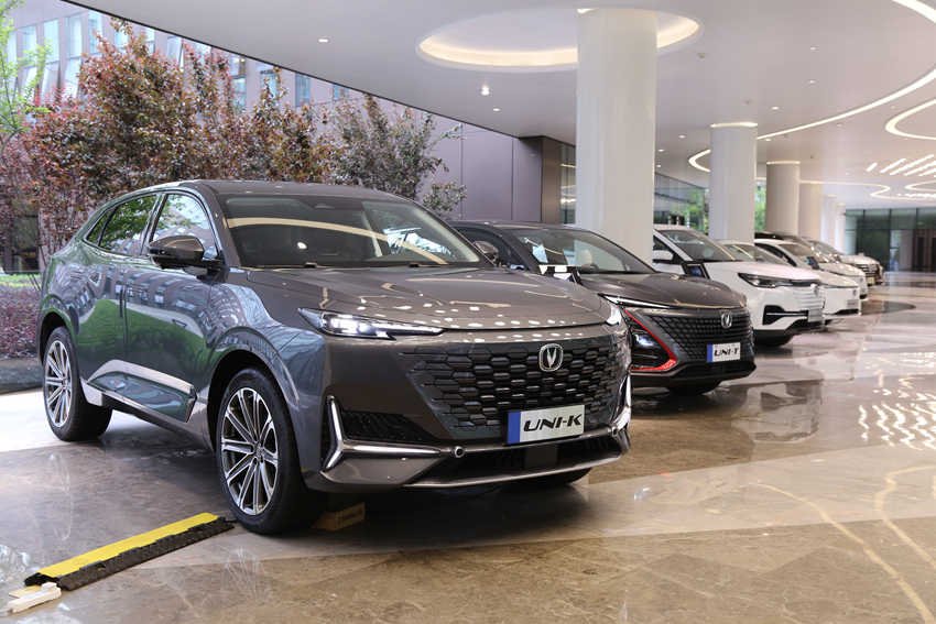 L(zhng)܇ƳCS݄(dng)UNIϵеȟNa(chn)Ʒtz