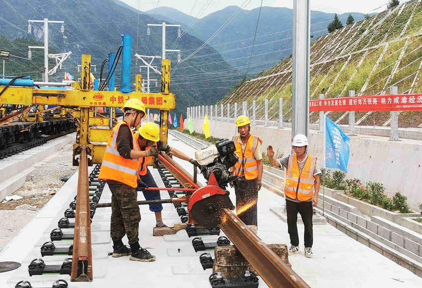 ڌ(du)܉M(jn)иYz