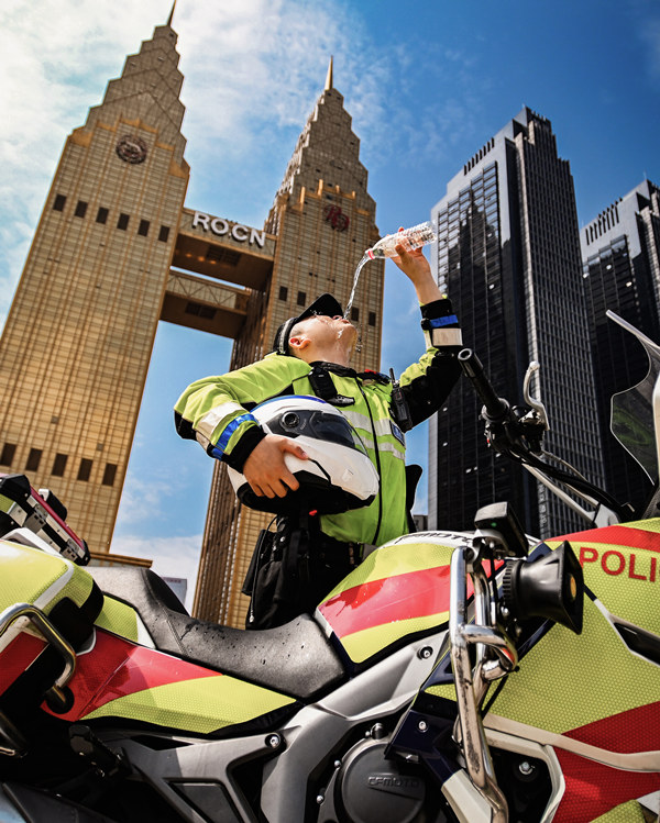 82գؑcϰ^(q)־徯T꠆Tڹg϶aˮֱˇz