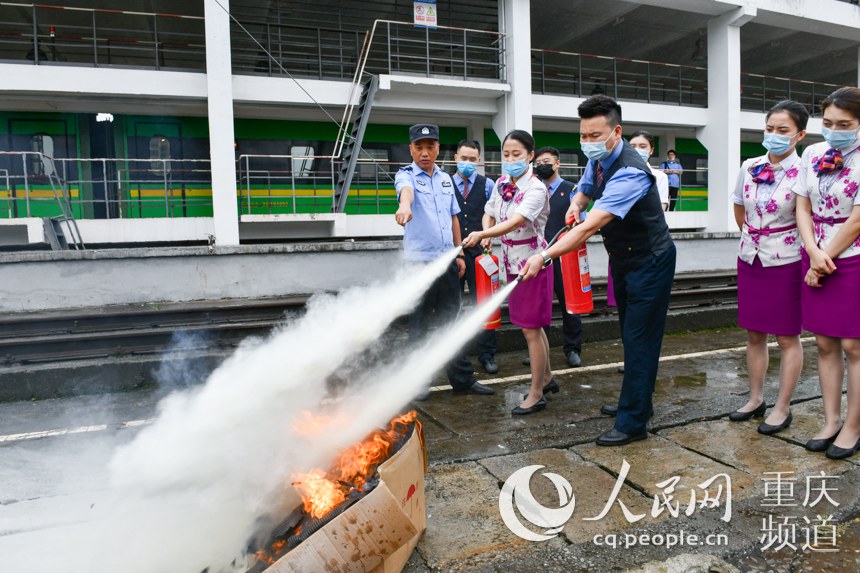 814ؑcF·(yng)ݾʹÜuz