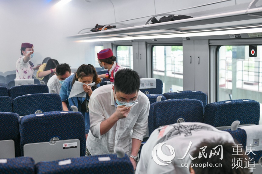 ؑcF·(yng)ݾ(dng)M(jn)ɢݾuz 