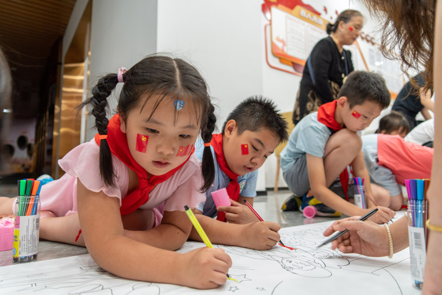 ӂcL(zhng)ͬcҞ(gu)ɫʡ(hu)ꐼҘֵD