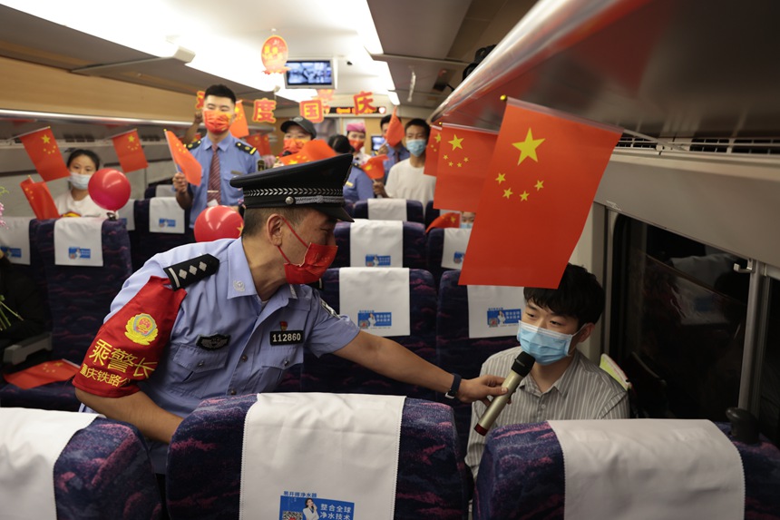 ˾LՈ(qng)˿һ𳪸衣ĺz