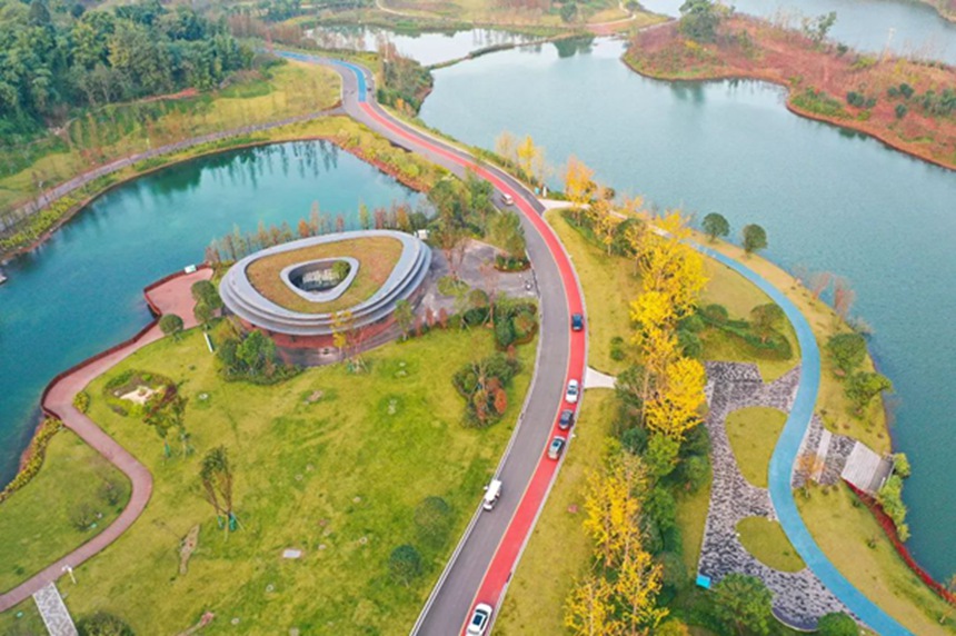 ���º����{��z