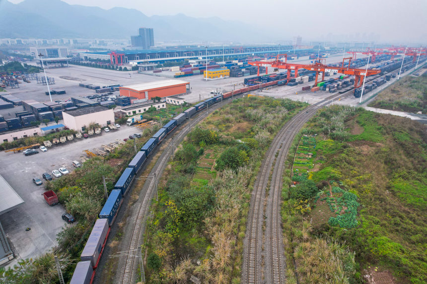 124F·塪f󣩇Hװl(f)uz