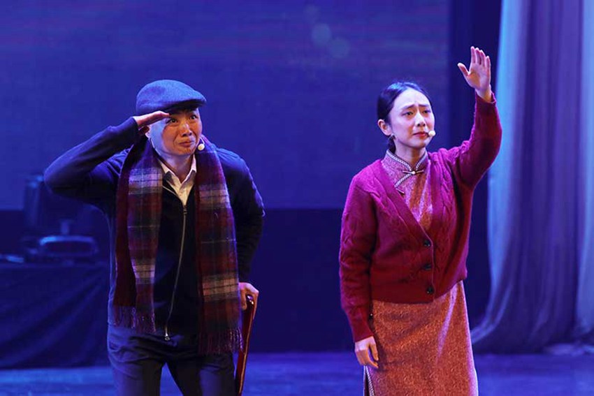 現(xiàn)場(chǎng)劇照。向詩(shī)佳攝