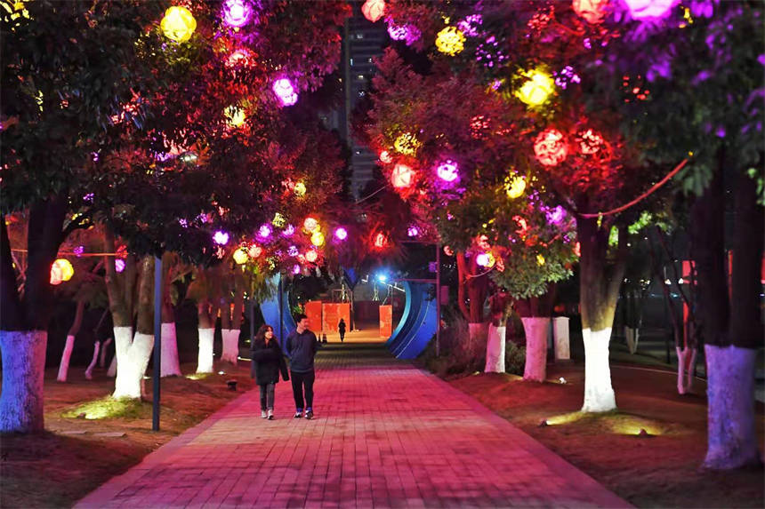 ҹĻsڴˣڟĺкӰ׌˷·õ硣z