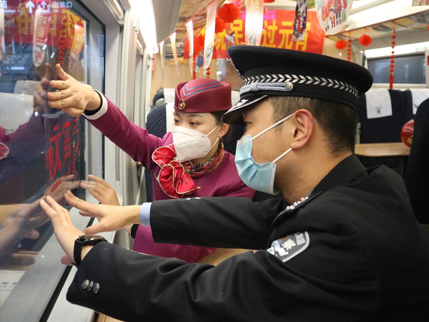 ЇF·ɶּF(tun)޹˾ؑc\(yn)ǰ܇ĺz