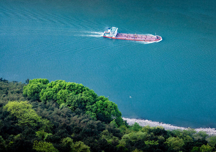 @_(ti)߅{ȣL(zhng)@ﴩ^Gˮ̲ɫz