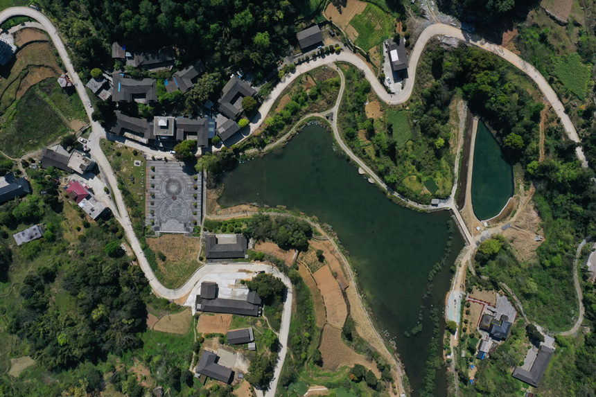 ˮh÷ӈ(zhn)ɽ7Mկͨɽˮӳ箋wz