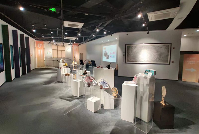 獨(dú)具魅力的銀行展廳。受訪者供圖