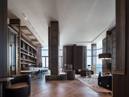 T1空中圈層會(huì)客廳紅酒雪茄吧。國浩房地產(chǎn)供圖