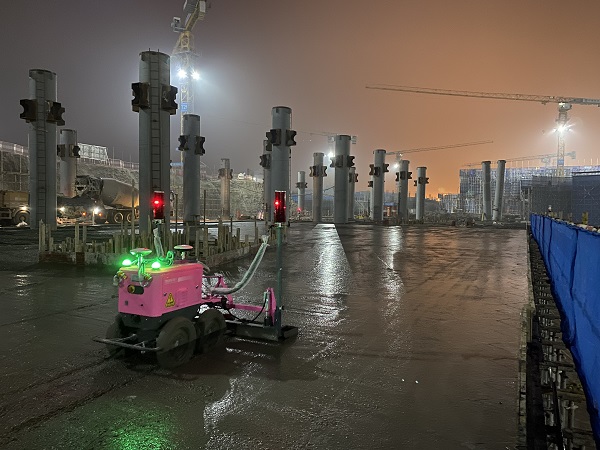 整平機器人。中國建筑第八工程局有限公司供圖