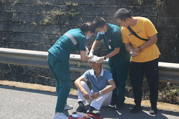 應(yīng)急演練現(xiàn)場。重慶高速集團(tuán)供圖