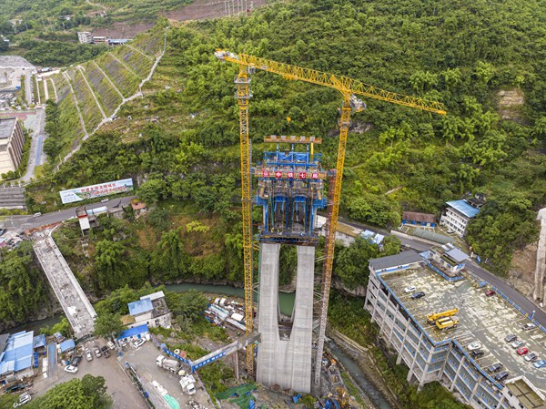 施工現(xiàn)場(chǎng)。