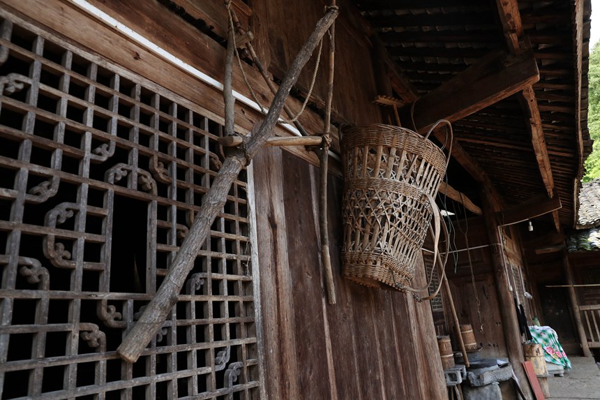 黔江區(qū)阿蓬江鎮(zhèn)青杠村小寨民居。楊敏攝