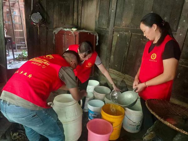 保障村民用水。受訪者供圖