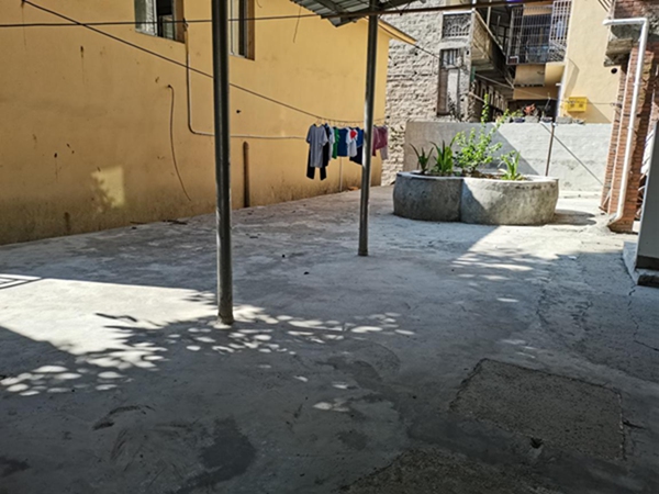 整治后環(huán)境變整潔。姜家鎮(zhèn)供圖