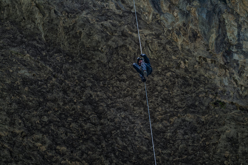 重慶特警2022年水陸兩棲專訓(xùn)現(xiàn)場(chǎng)。