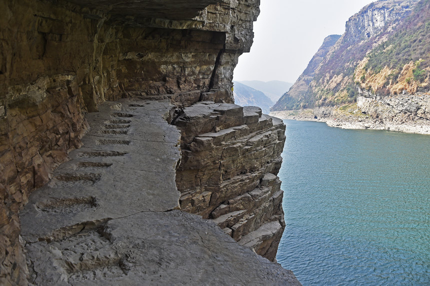 烏江兩岸懸崖峭壁。黃河攝