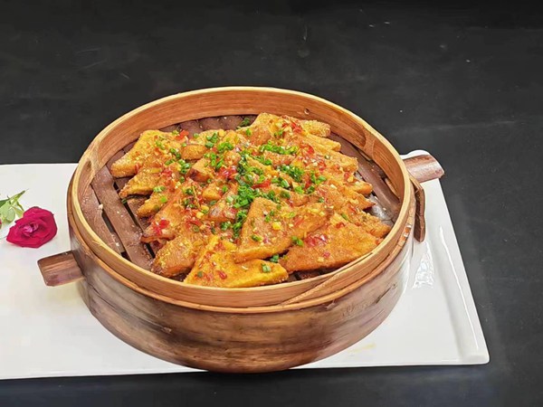 特色美食石寶蒸豆腐。忠縣縣委宣傳部供圖