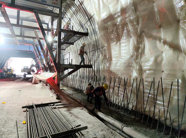 施工現(xiàn)場(chǎng)。丁衛(wèi)林?jǐn)z?