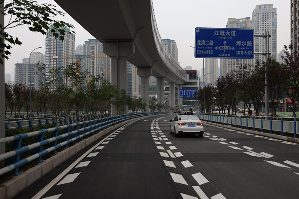 江溉大道通車。江北嘴管委辦供圖?