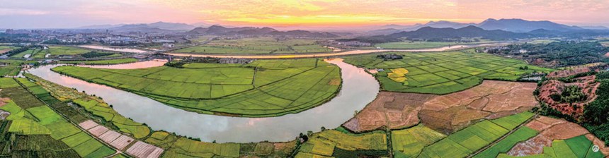 江西省吉安市新干縣沂江鄉(xiāng)九曲灣。李福孫攝（影像中國）