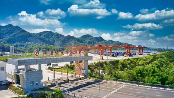 小南埡鐵路物流中心。江津區(qū)委宣傳部供圖 華龍網(wǎng)發(fā)