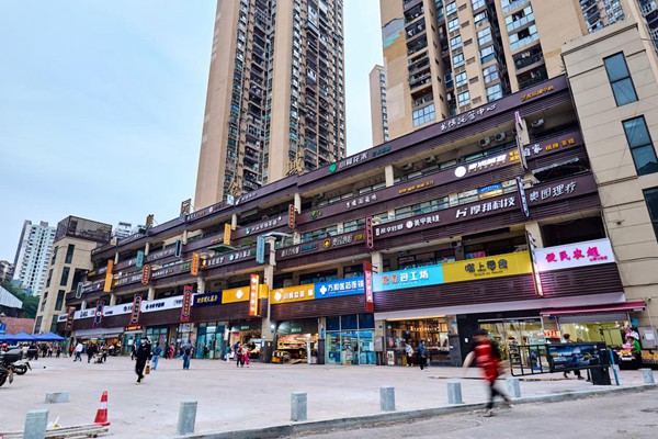 石楊路沿線部分改造后。九龍城市更新公司供圖