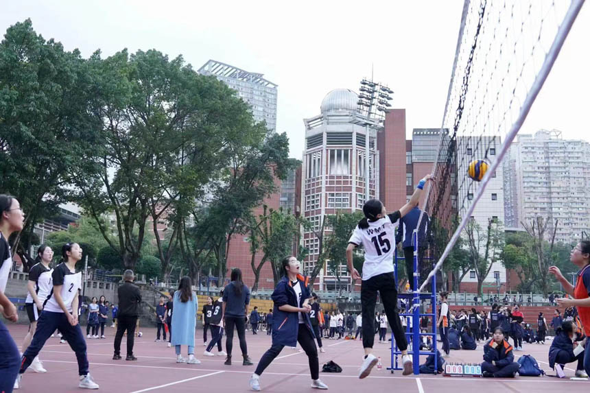 排球比賽。重慶一中供圖