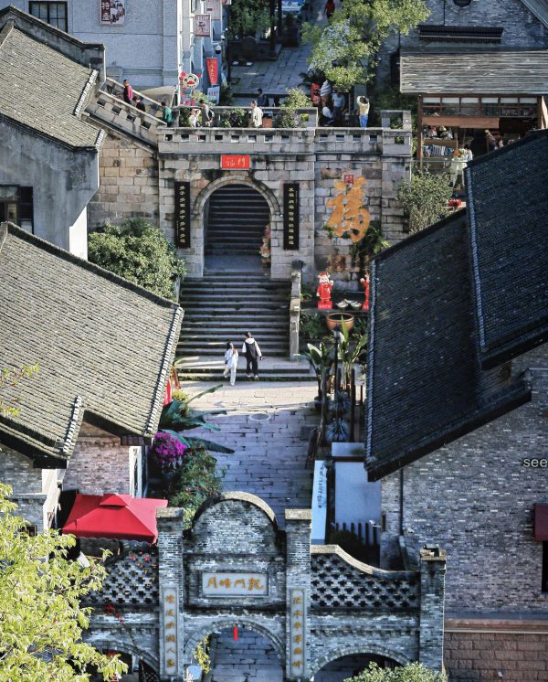 龍門浩老街一角。南岸區(qū)委宣傳部供圖