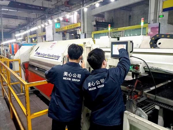 生產(chǎn)車間按下“加速鍵”。美心集團供圖
