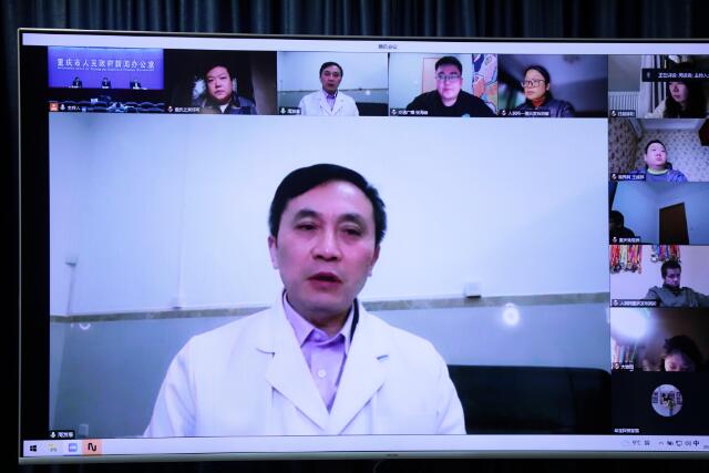 周發(fā)春在發(fā)布會(huì)上介紹有關(guān)情況 市政府新聞辦供圖