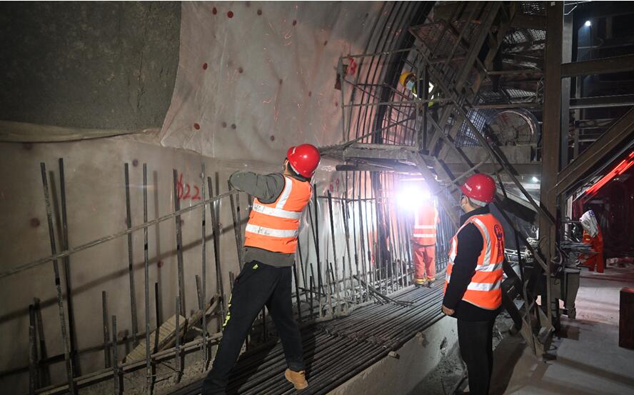 建設(shè)現(xiàn)場。重慶城投建設(shè)公司供圖