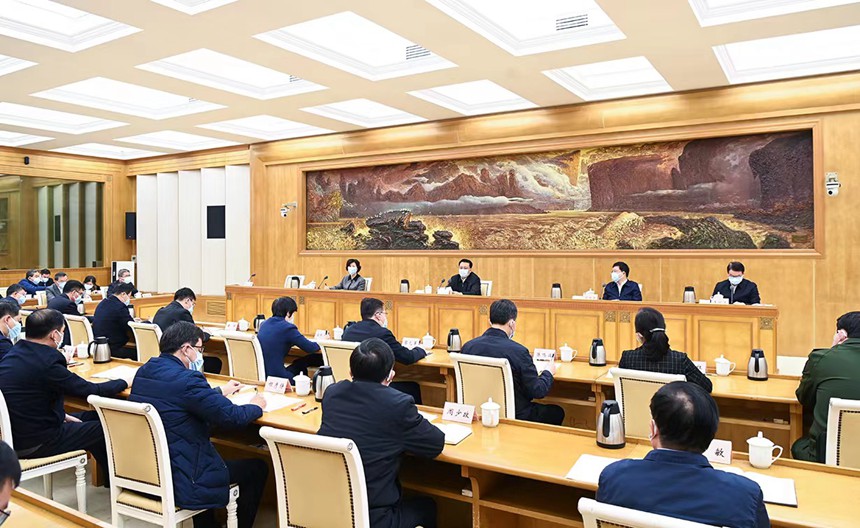 12月13日下午，全市新冠肺炎疫情防控工作電視電話會議召開，市委書記袁家軍出席會議并講話。記者 蘇思 攝/視覺重慶