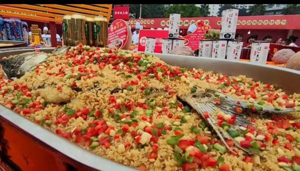 美味的萬州烤魚。萬州區(qū)委宣傳部供圖