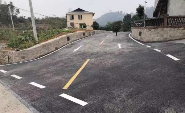 鄉(xiāng)村環(huán)境變美。豐盛鎮(zhèn)供圖