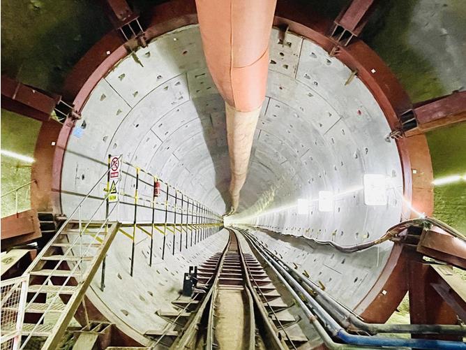 嘉州路站～民安大道站（右線）TBM區(qū)間掘進(jìn)完成。重慶交通開投集團(tuán)供圖