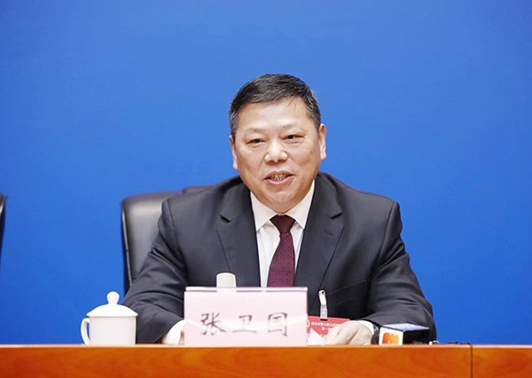 重慶市人大代表、西南大學(xué)校長張衛(wèi)國發(fā)言。華龍網(wǎng)供圖