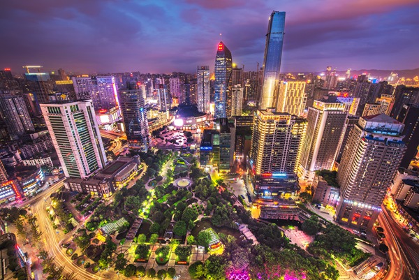 觀音橋商圈。唐安冰攝