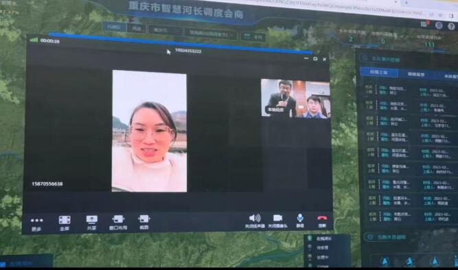                                           巴山渝水顯神韻 數(shù)字技術(shù)驅(qū)動河流治理                            焦磊 胡虹 2023年02月19日                             “千里嘉陵江水色，含煙帶月碧于藍(lán)?！碧拼娙死钌屉[寥寥幾筆，便將月光照射之下，嘉陵江水霧彌漫、江碧于藍(lán)的美景勾勒成一副動人畫卷。在千里嘉陵江的尾聲，浩浩江水于重慶朝天門直沖萬里長江，呈現(xiàn)出兩江交匯的曠世奇觀，引來游客無數(shù)。                【詳細(xì)】                           