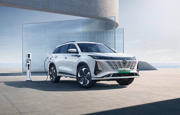 第三代CS75PLUS智電iDD配備28.39kwh大容量電池。 長(zhǎng)安汽車供圖