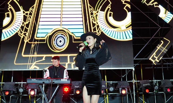 沙灘音樂(lè)節(jié)現(xiàn)場(chǎng)。活動(dòng)方供圖