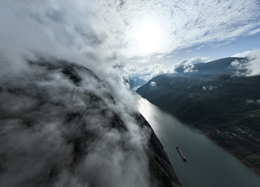 雨過天晴后的巫峽景色。譚瑜州攝