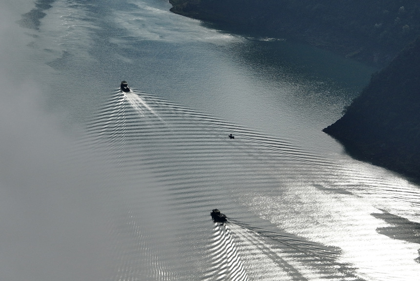 雨過天晴后的巫峽景色。譚瑜州攝