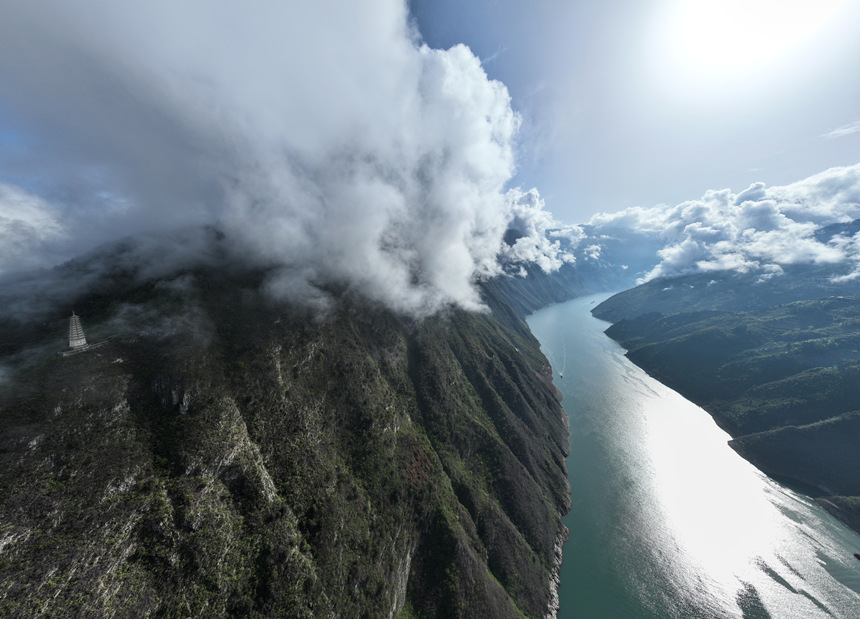 雨過天晴后的巫峽景色。譚瑜州攝