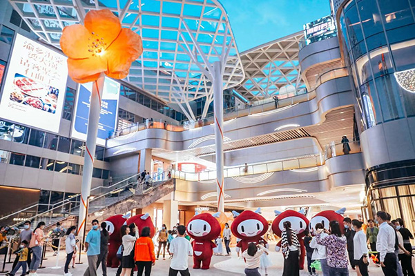 龍湖愛(ài)加兩江星悅薈開業(yè)現(xiàn)場(chǎng)。龍湖供圖