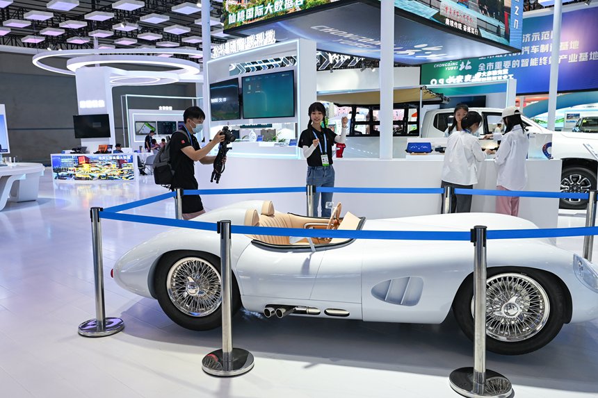 3D打印技術(shù)的敞篷跑車。鄒樂攝