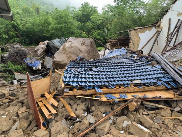 受災(zāi)現(xiàn)場。南江地質(zhì)隊供圖